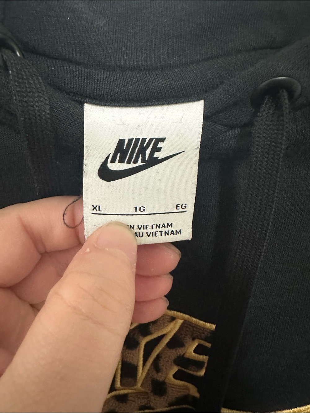 Nike Women’s Hoodie - Picture 2 of 5